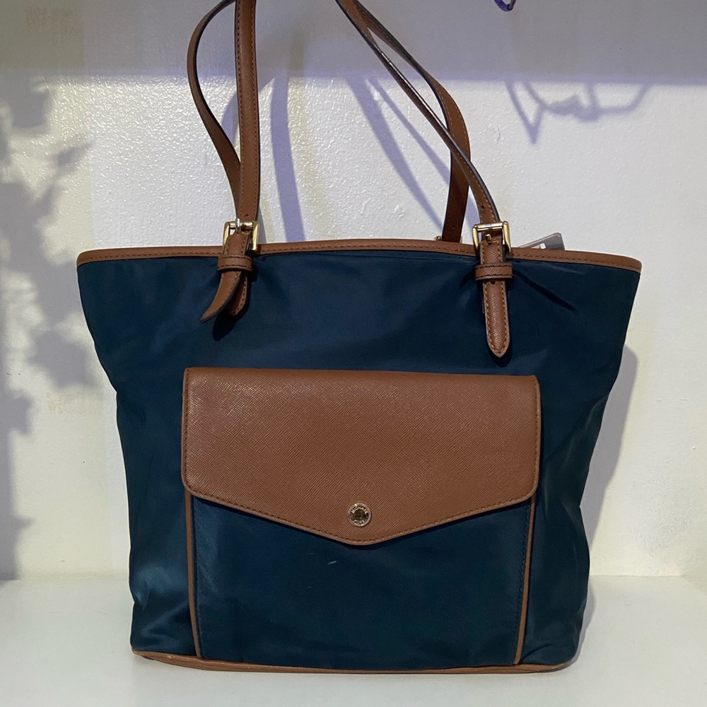 Michael Kors Jet Set Large Nylon Leather Multifunction Pocket Tote Bag Navy